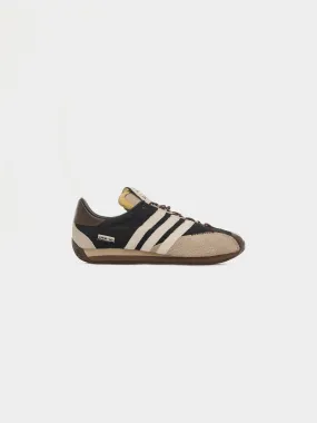 adidas x SFTM Country OG, Core Black / Core White