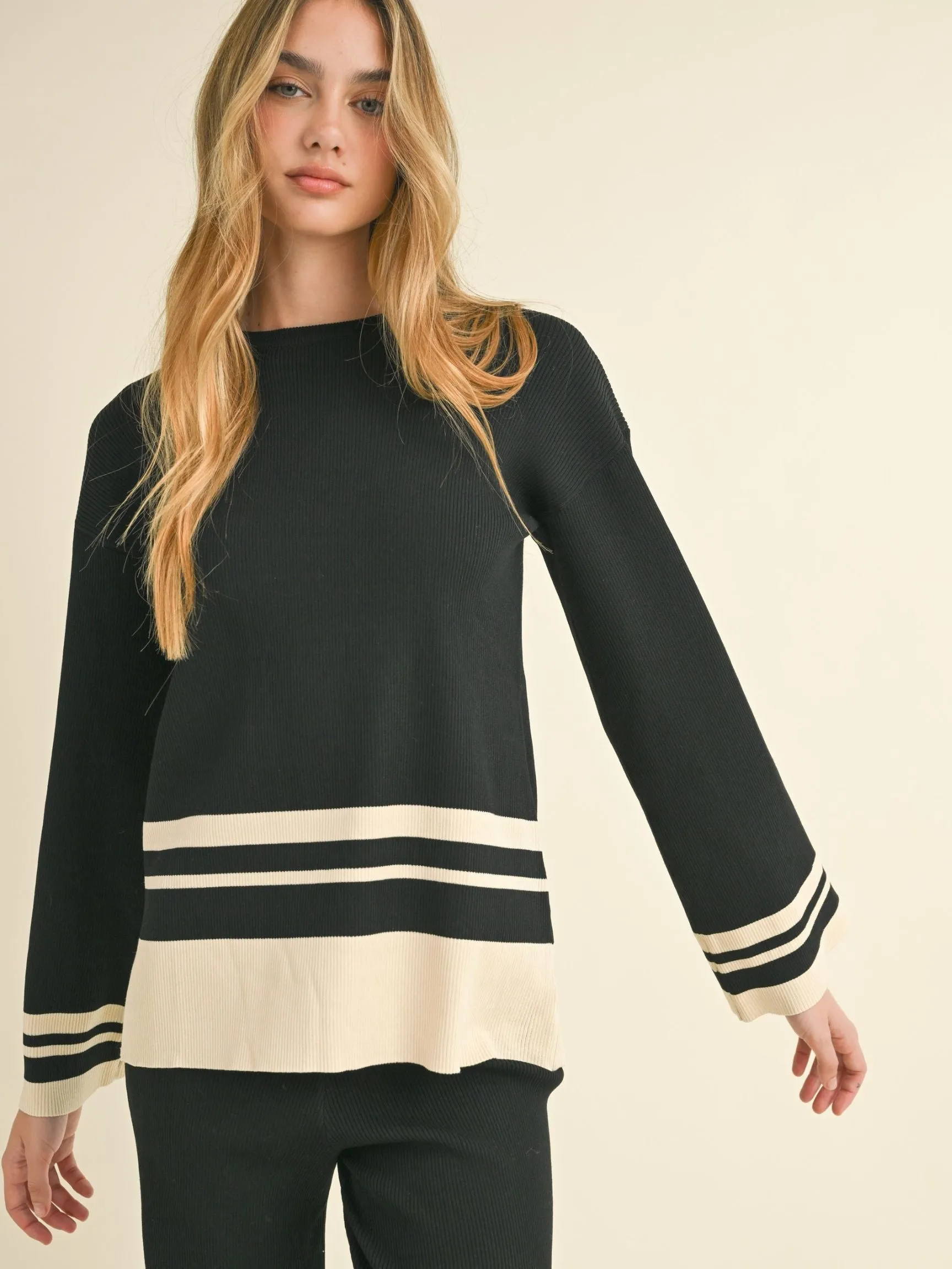 Border Strip Knit Sweater