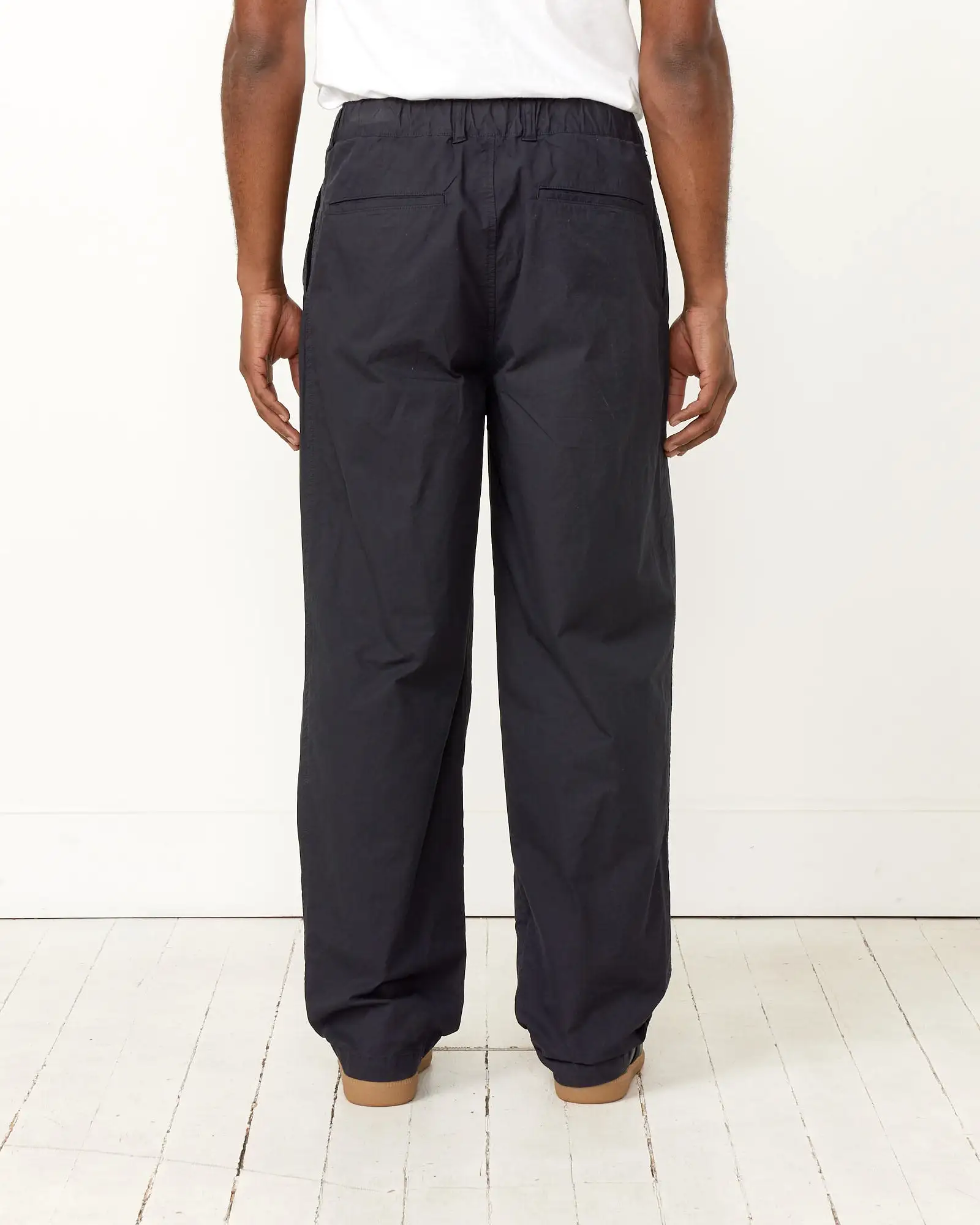 Deep Tuck Pant in Ink Black