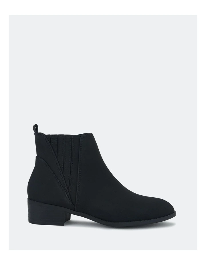 Dillion Boots in Black