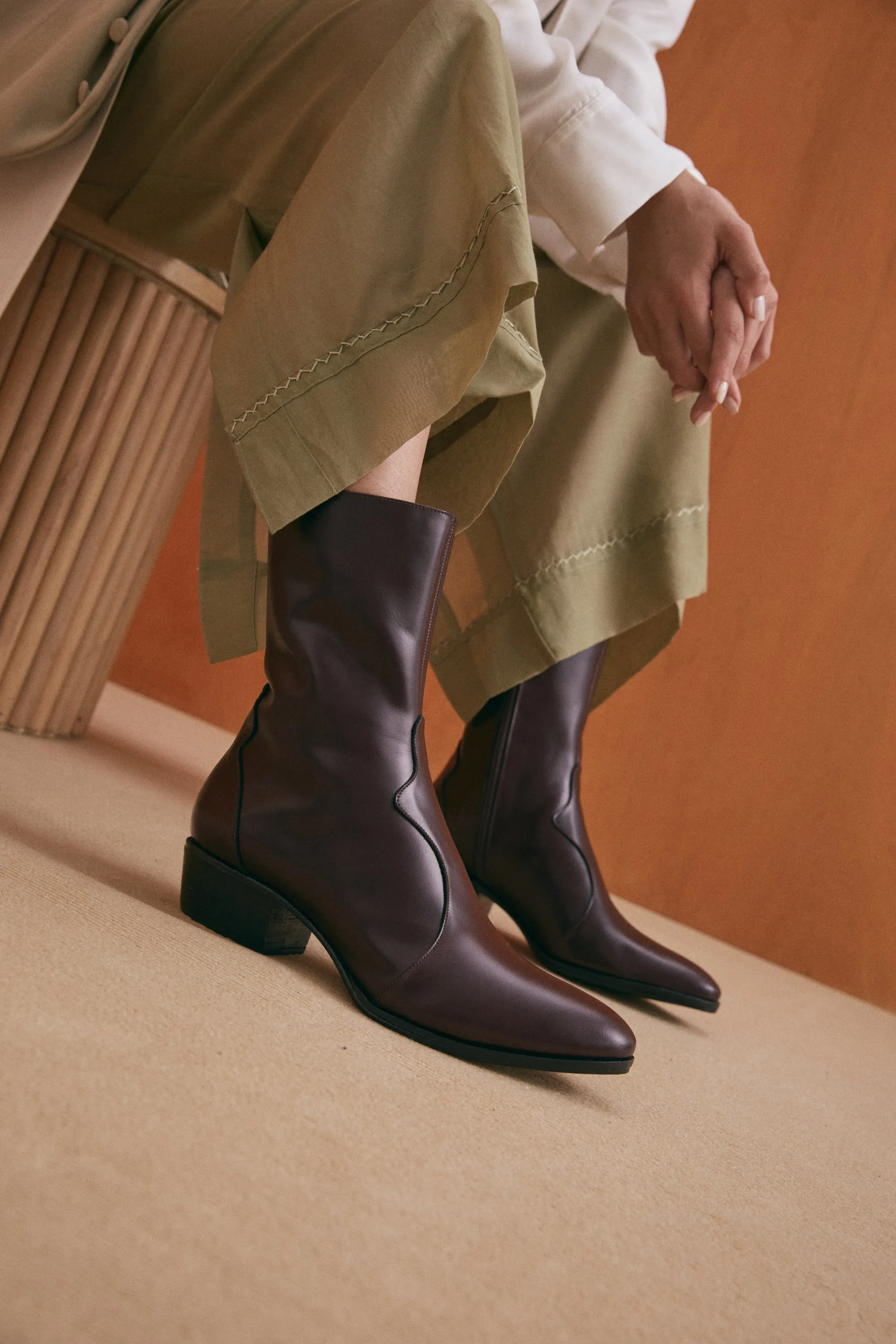 Guada Western Boot in Tannat