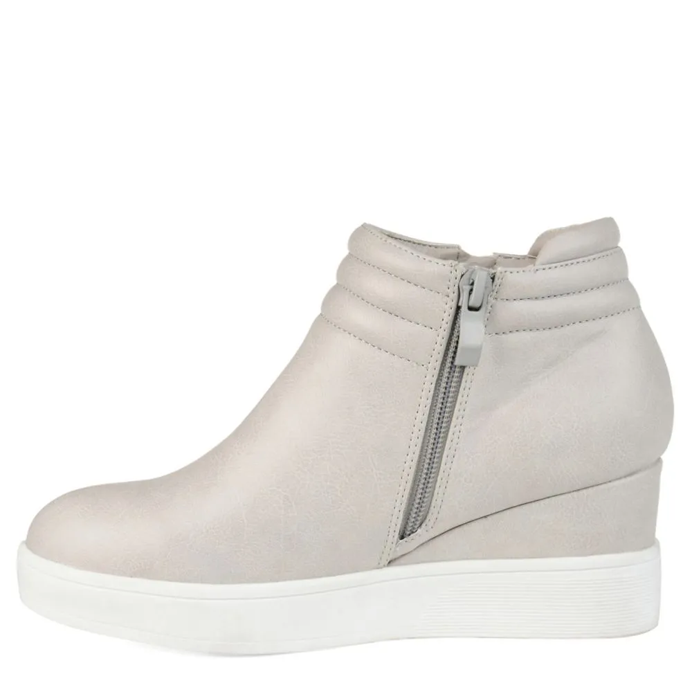 Journee Collection  WOMENS REMMY WEDGE SNEAKER