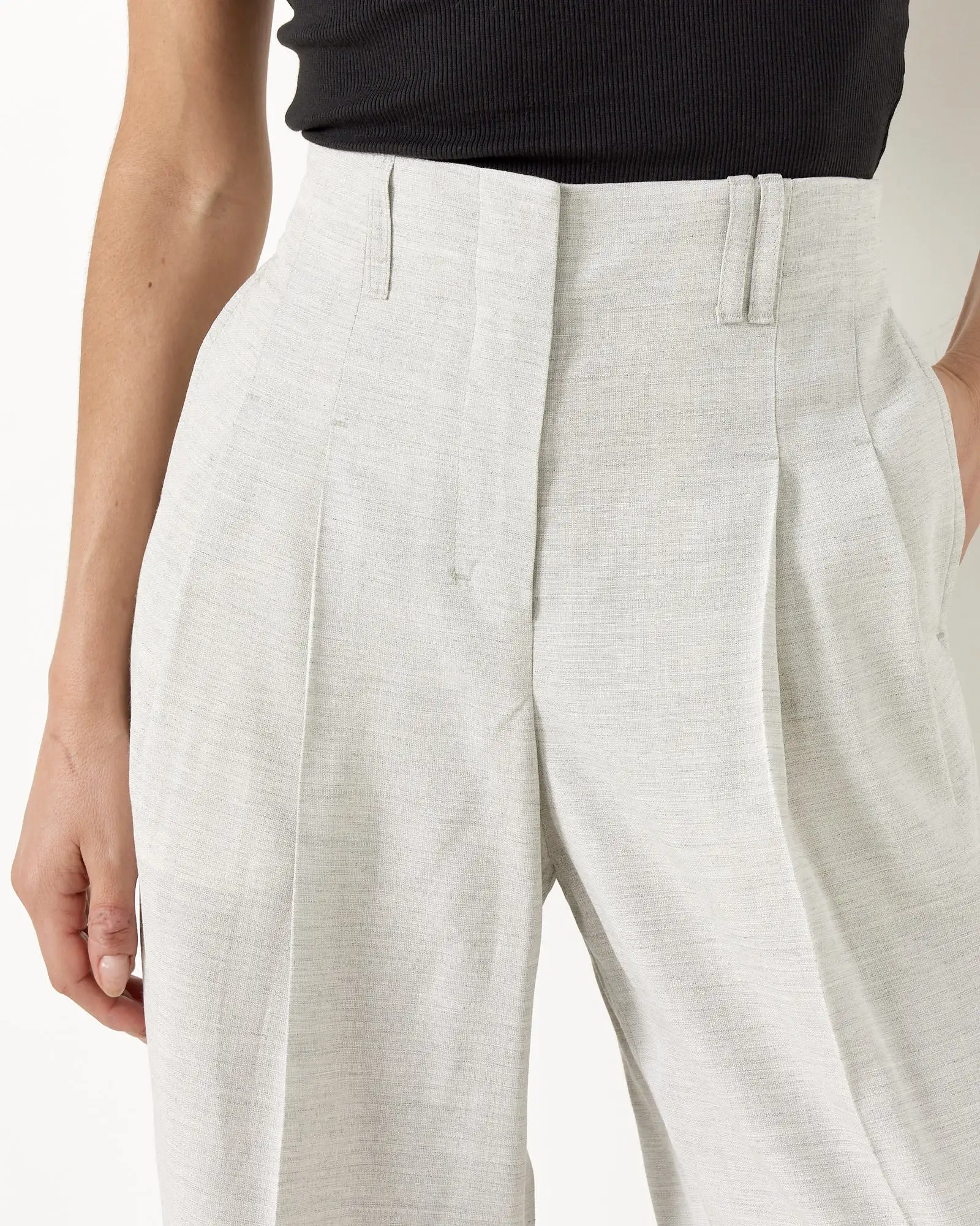 Le Pantalon Titolo Trouser in Light Grey