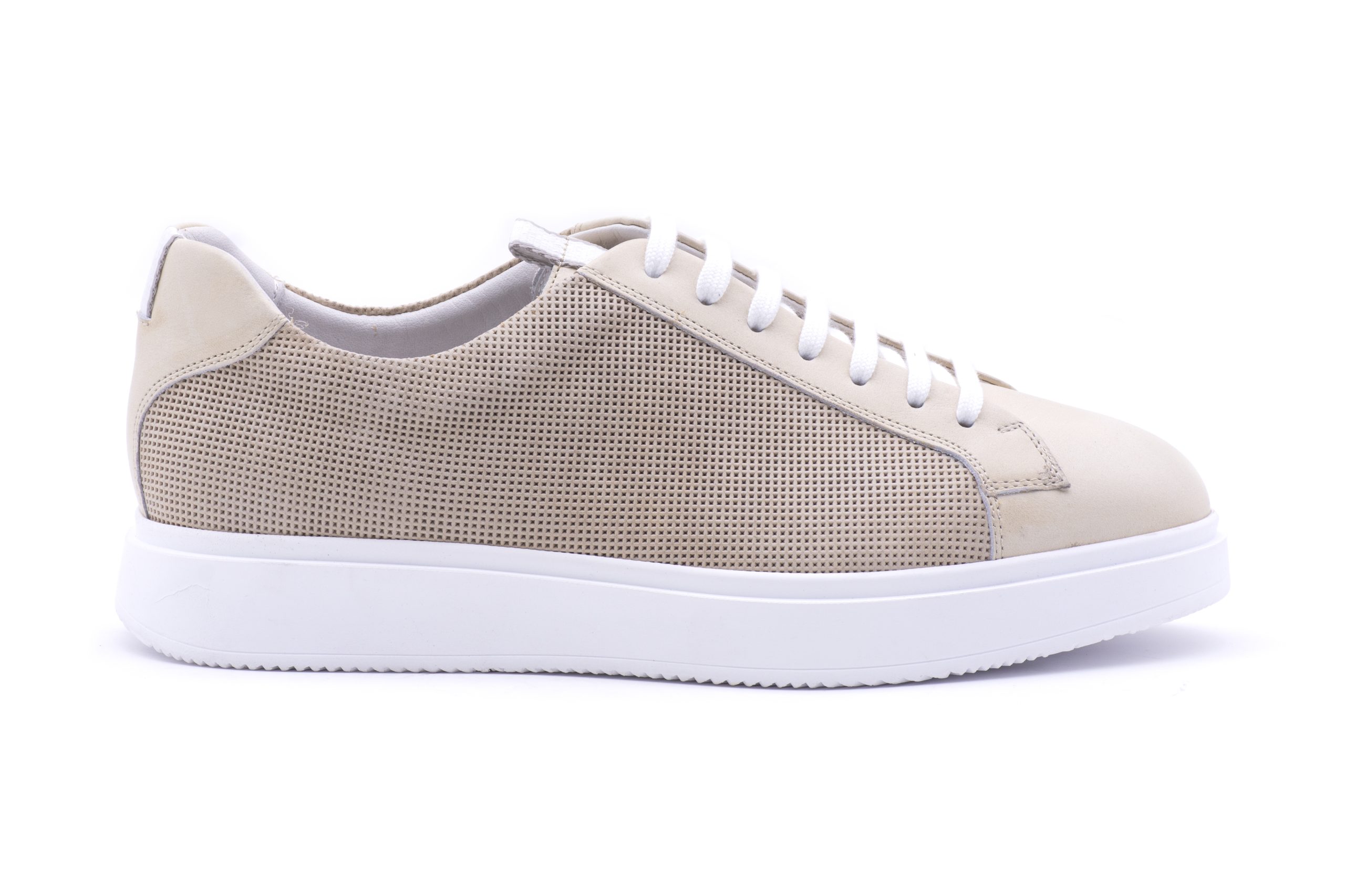 Leather mesh sneaker