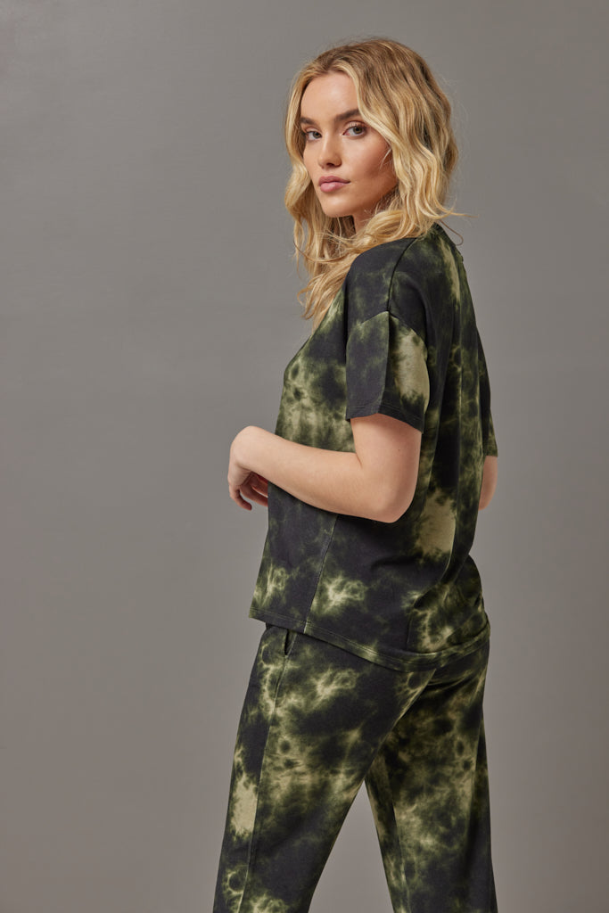 Majestic French Tie Dye Semi Relaxed V Neck in Kaki