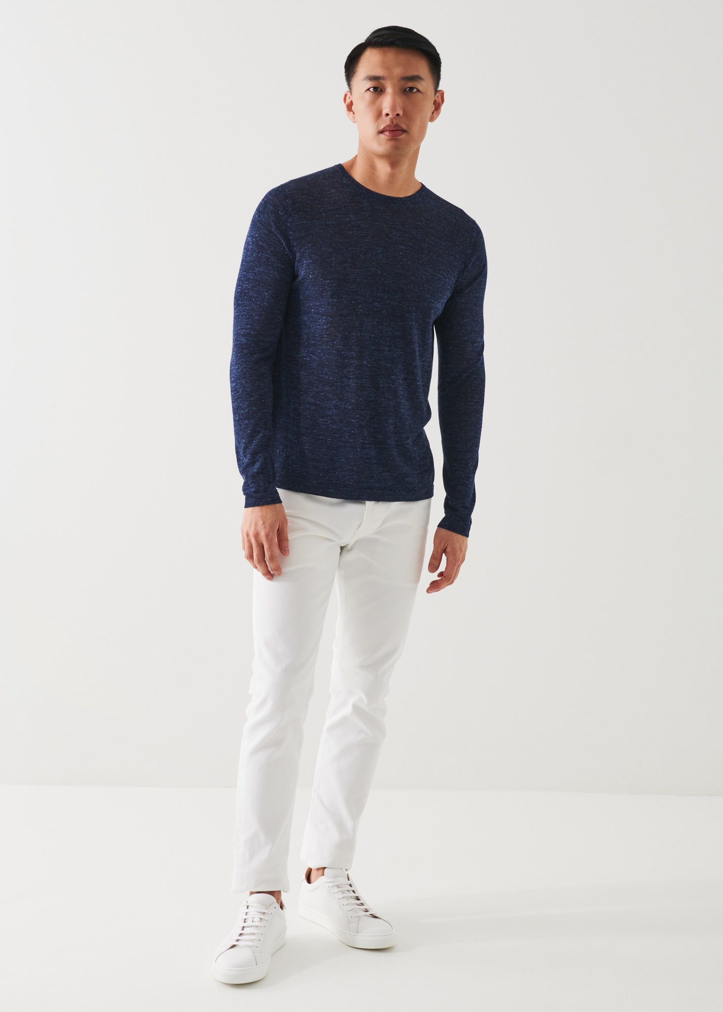 MERINO BLEND CREWNECK SWEATER