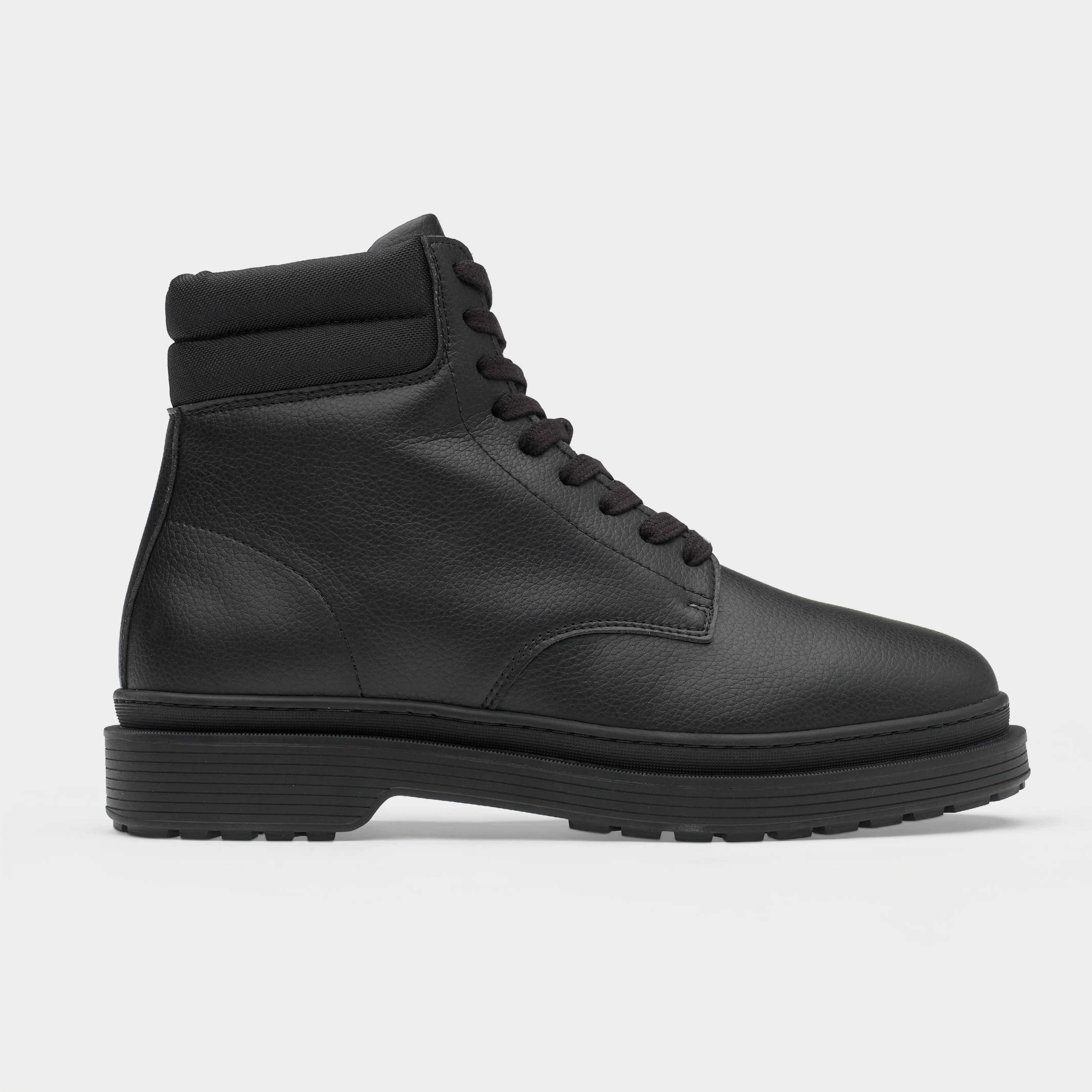 Revenge V2 Sustainable Boot - Black