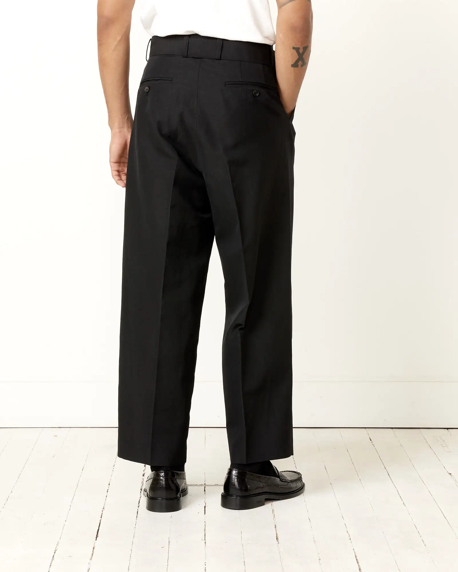 St. 806 Pant in Black