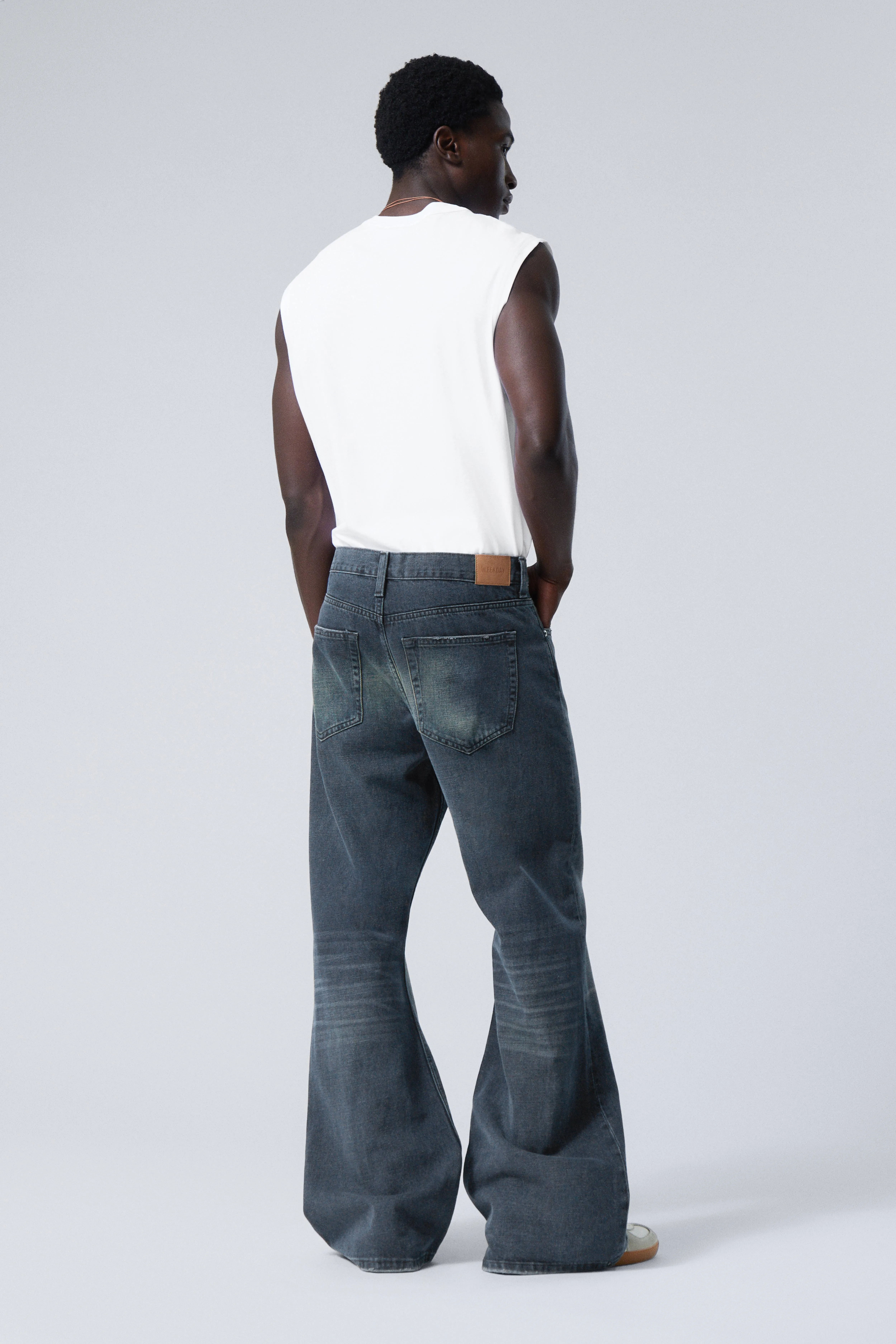 Time Loose Bootcut Jeans - Regular waist - Deep Ocean Blue - Men | H&M GB