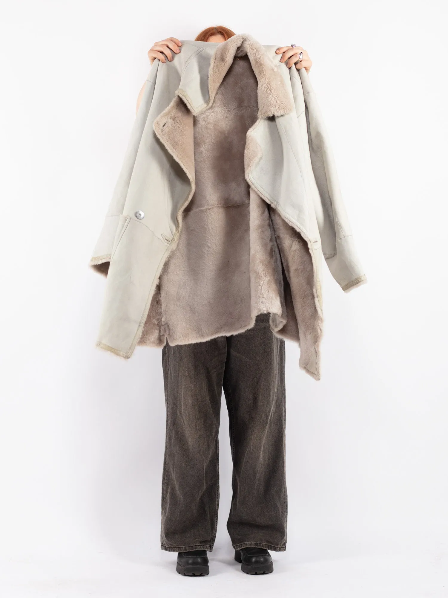 Vintage 80's Women Sheepskin Coat in Beige