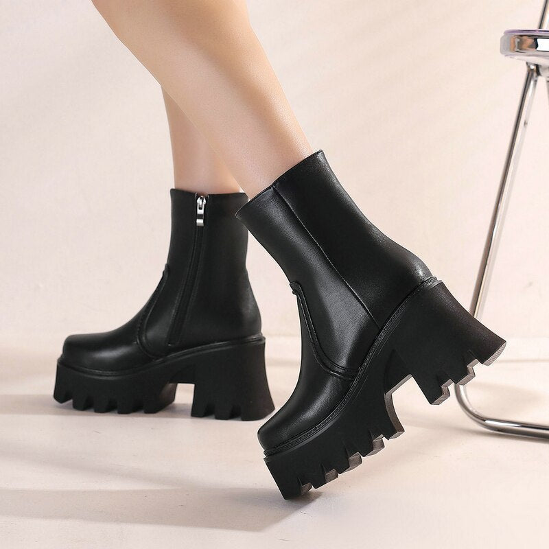 Women's Retro Fashion Winter Thick Bottom Square Heel Ankle Boots