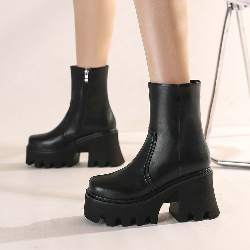 Women's Retro Fashion Winter Thick Bottom Square Heel Ankle Boots